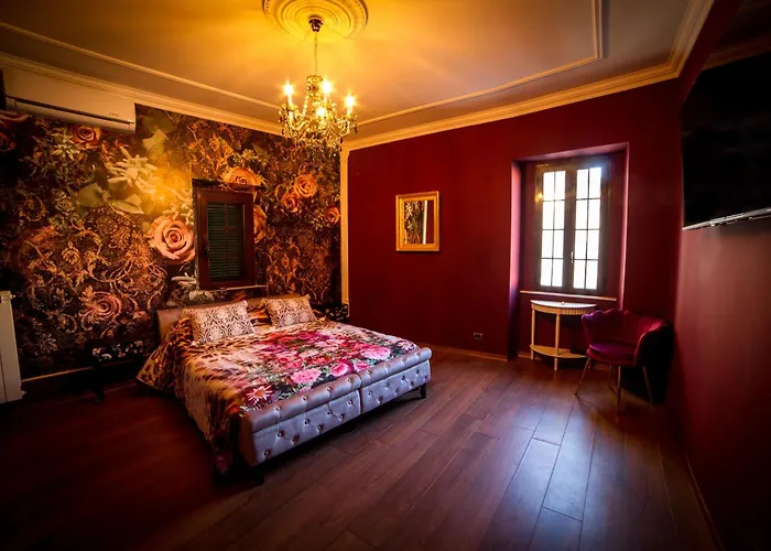 Borgo Boutique Home Near Rome